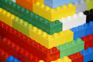 Duplo-building-blocks.jpg