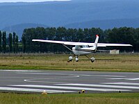 Mainland Air Cessna 152 ZK-FCQ Dunedin, NZ.jpg
