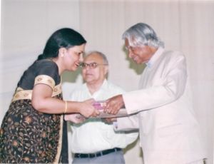 Sarita Kumar being awarded by A.P.J Abdul Kalam